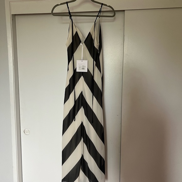 New CHRISTOPHER JOHN ROGERS X TARGET Chevron Dress Sleeveless Black White - Picture 5 of 9